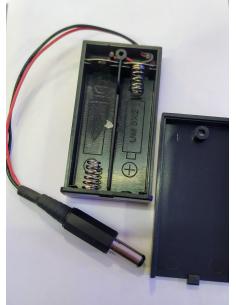 PORTAPILES 2xR6 AA C/CABLE I CONNECTOR ALIMENTACIÓ